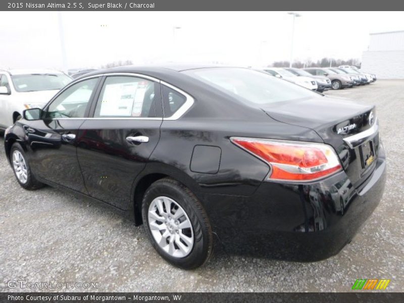 Super Black / Charcoal 2015 Nissan Altima 2.5 S