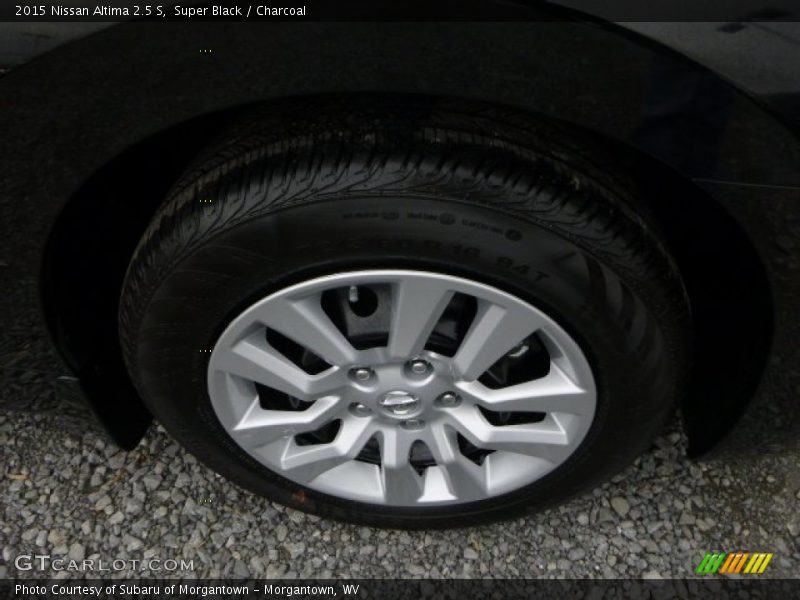 Super Black / Charcoal 2015 Nissan Altima 2.5 S