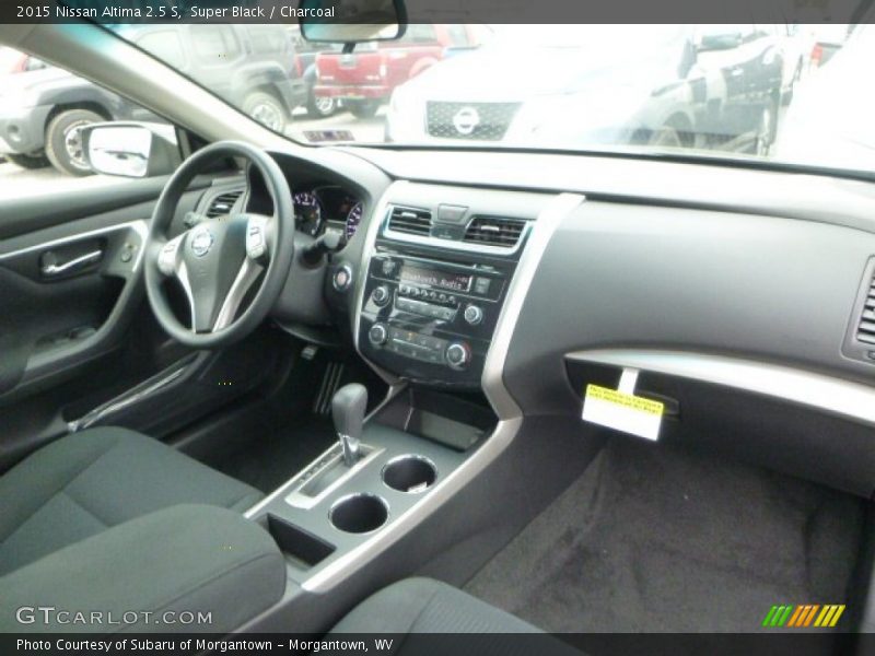 Super Black / Charcoal 2015 Nissan Altima 2.5 S