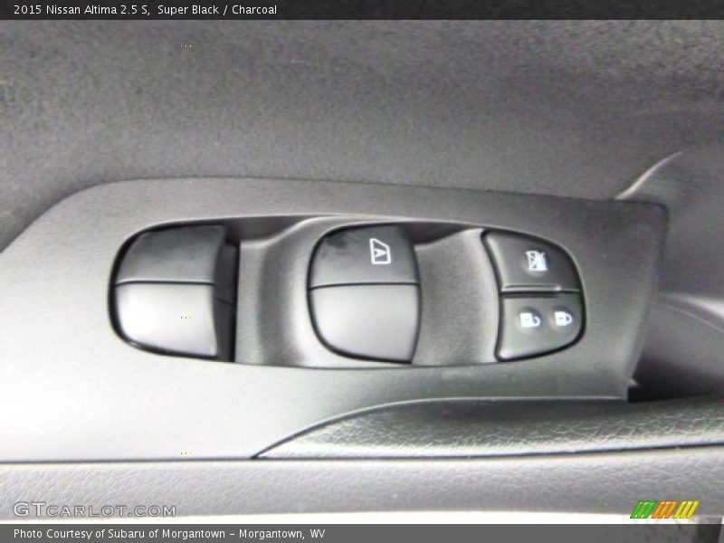 Super Black / Charcoal 2015 Nissan Altima 2.5 S