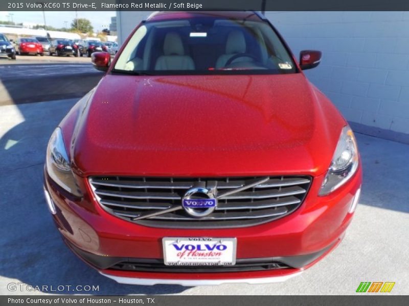 Flamenco Red Metallic / Soft Beige 2015 Volvo XC60 T5 Drive-E