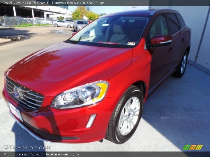 Flamenco Red Metallic / Soft Beige 2015 Volvo XC60 T5 Drive-E