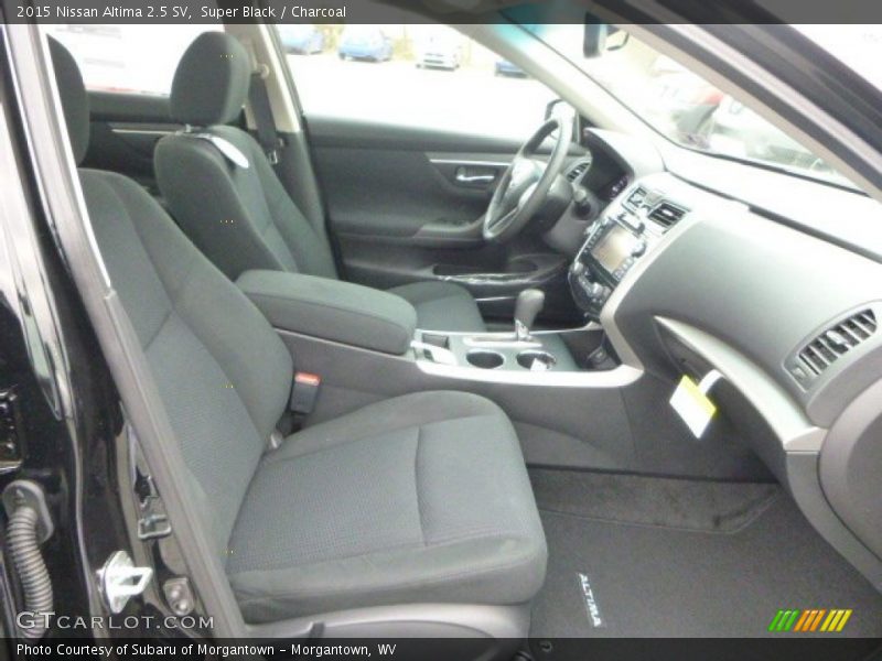 Super Black / Charcoal 2015 Nissan Altima 2.5 SV