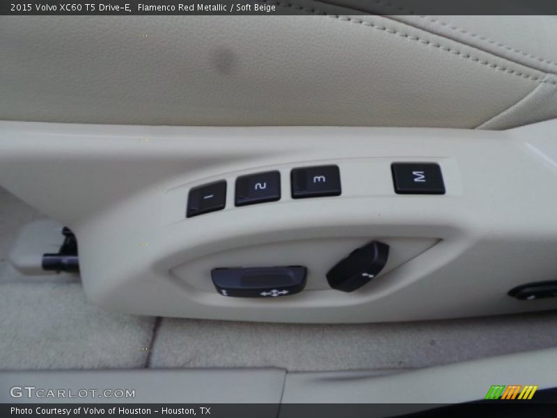 Flamenco Red Metallic / Soft Beige 2015 Volvo XC60 T5 Drive-E