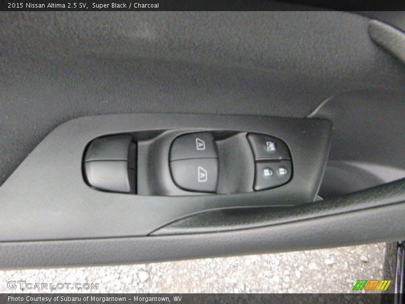 Super Black / Charcoal 2015 Nissan Altima 2.5 SV