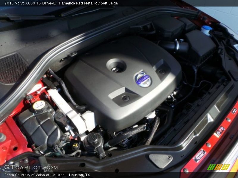 Flamenco Red Metallic / Soft Beige 2015 Volvo XC60 T5 Drive-E