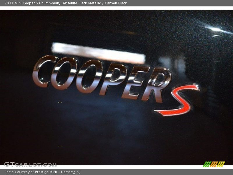 Absolute Black Metallic / Carbon Black 2014 Mini Cooper S Countryman