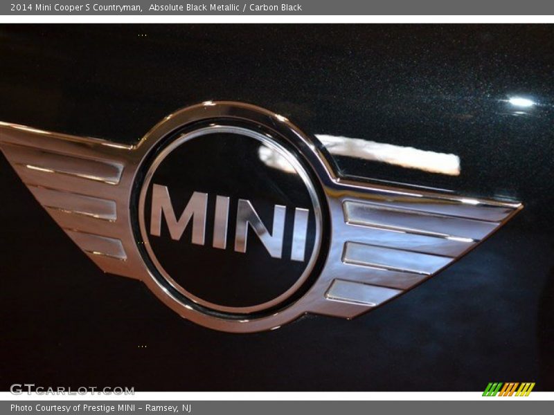 Absolute Black Metallic / Carbon Black 2014 Mini Cooper S Countryman