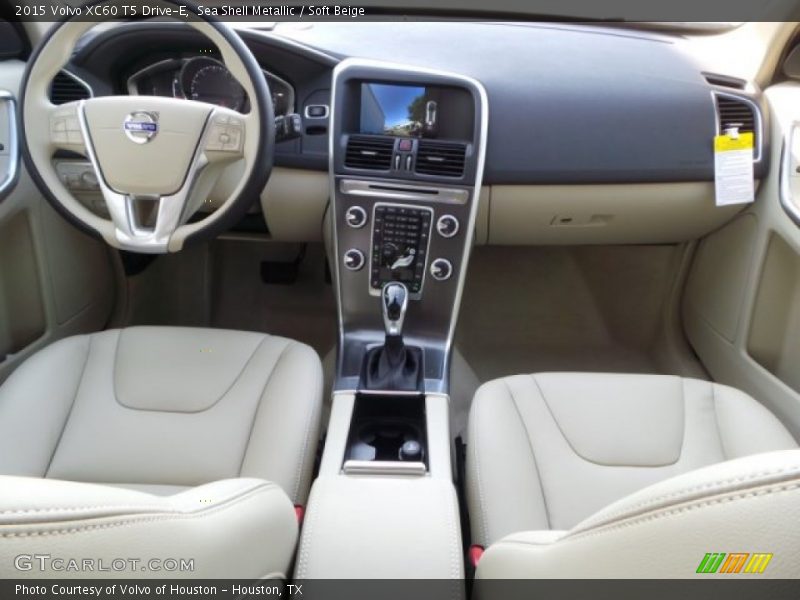 Sea Shell Metallic / Soft Beige 2015 Volvo XC60 T5 Drive-E