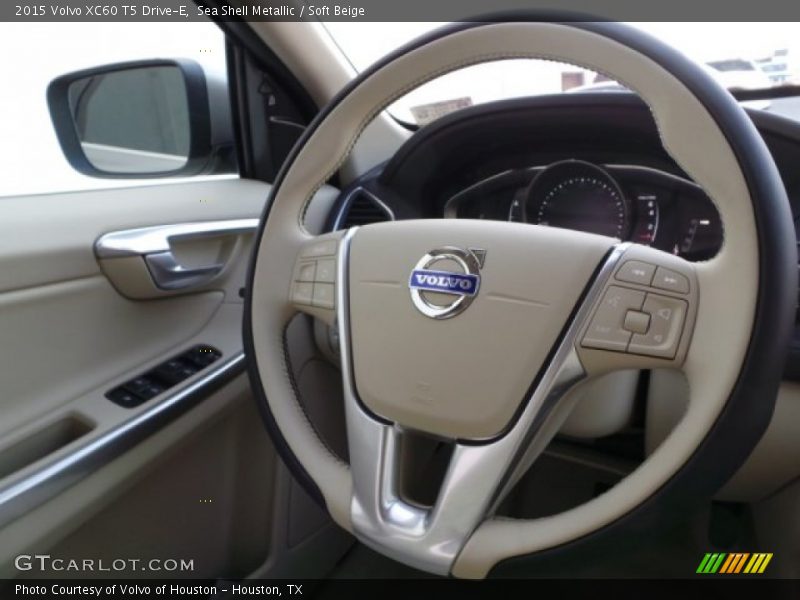 Sea Shell Metallic / Soft Beige 2015 Volvo XC60 T5 Drive-E