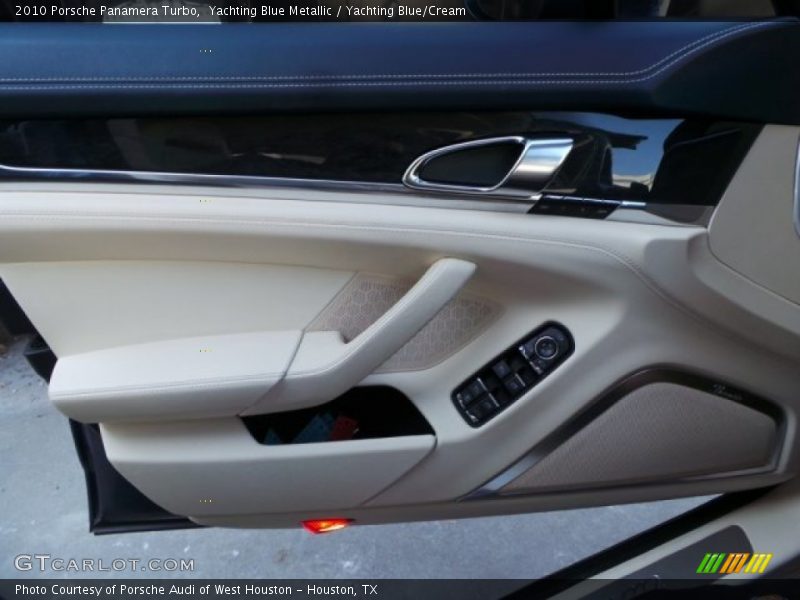 Door Panel of 2010 Panamera Turbo
