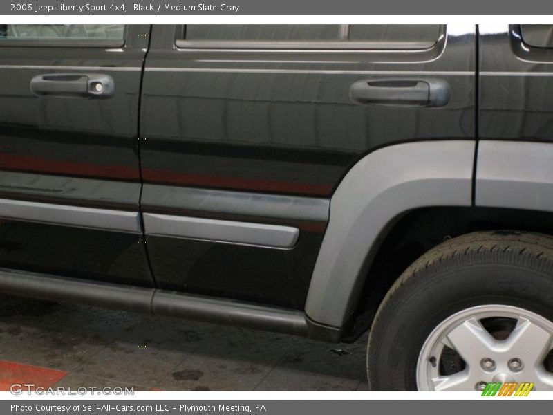 Black / Medium Slate Gray 2006 Jeep Liberty Sport 4x4