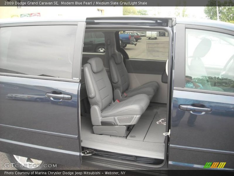 Modern Blue Pearl / Medium Slate Gray/Light Shale 2009 Dodge Grand Caravan SE