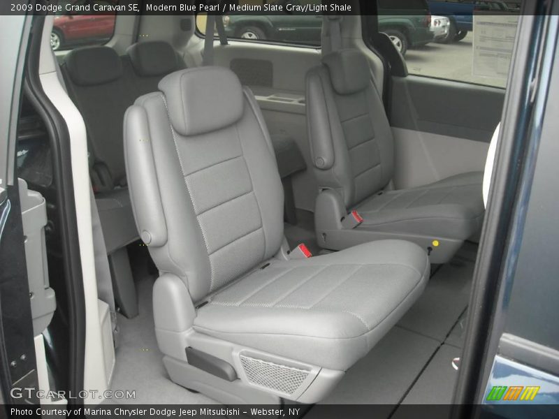 Modern Blue Pearl / Medium Slate Gray/Light Shale 2009 Dodge Grand Caravan SE