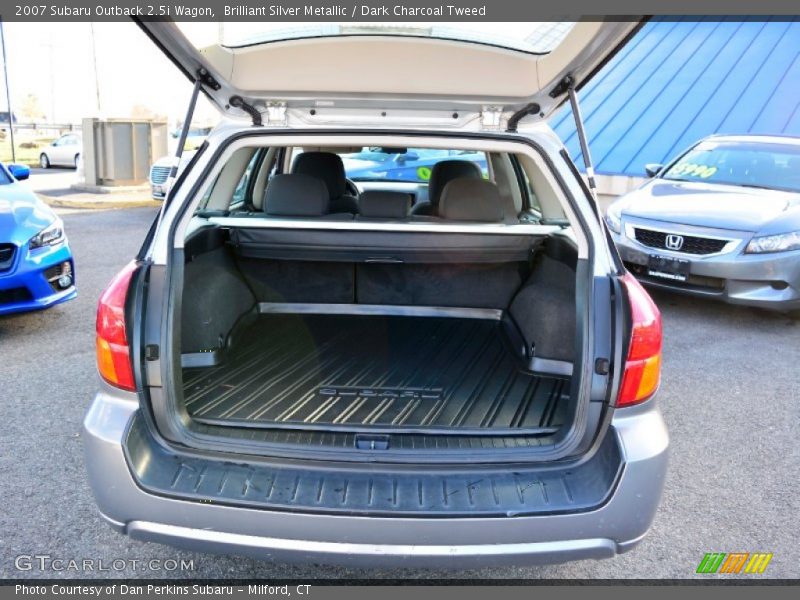 Brilliant Silver Metallic / Dark Charcoal Tweed 2007 Subaru Outback 2.5i Wagon