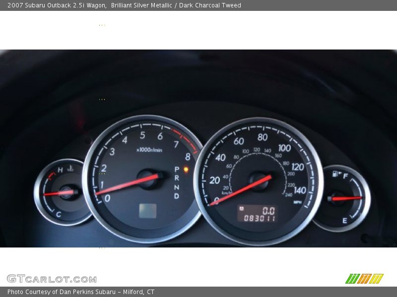 Brilliant Silver Metallic / Dark Charcoal Tweed 2007 Subaru Outback 2.5i Wagon