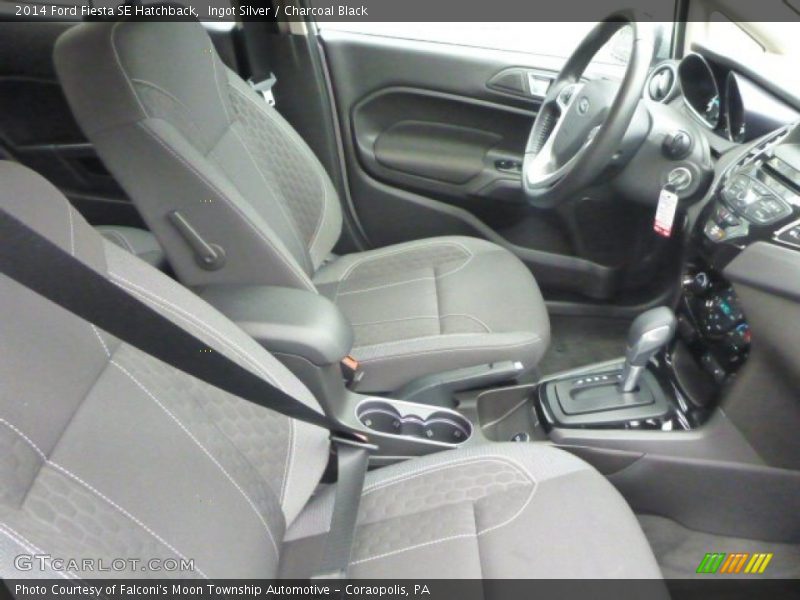Ingot Silver / Charcoal Black 2014 Ford Fiesta SE Hatchback