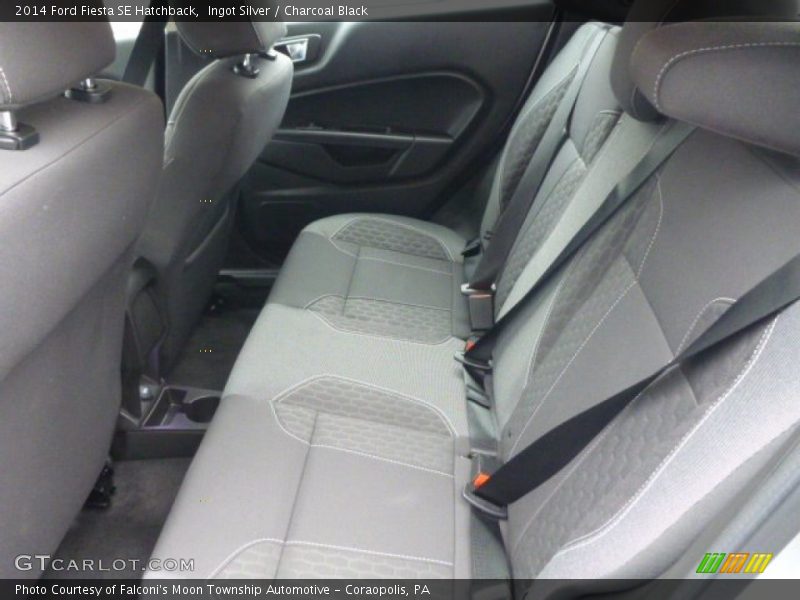Ingot Silver / Charcoal Black 2014 Ford Fiesta SE Hatchback