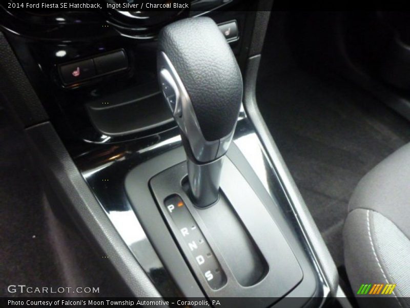 Ingot Silver / Charcoal Black 2014 Ford Fiesta SE Hatchback