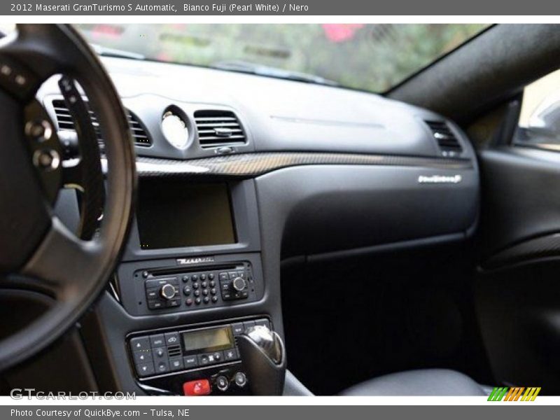 Bianco Fuji (Pearl White) / Nero 2012 Maserati GranTurismo S Automatic