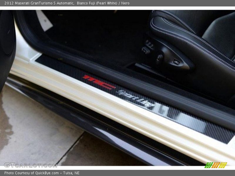 Bianco Fuji (Pearl White) / Nero 2012 Maserati GranTurismo S Automatic