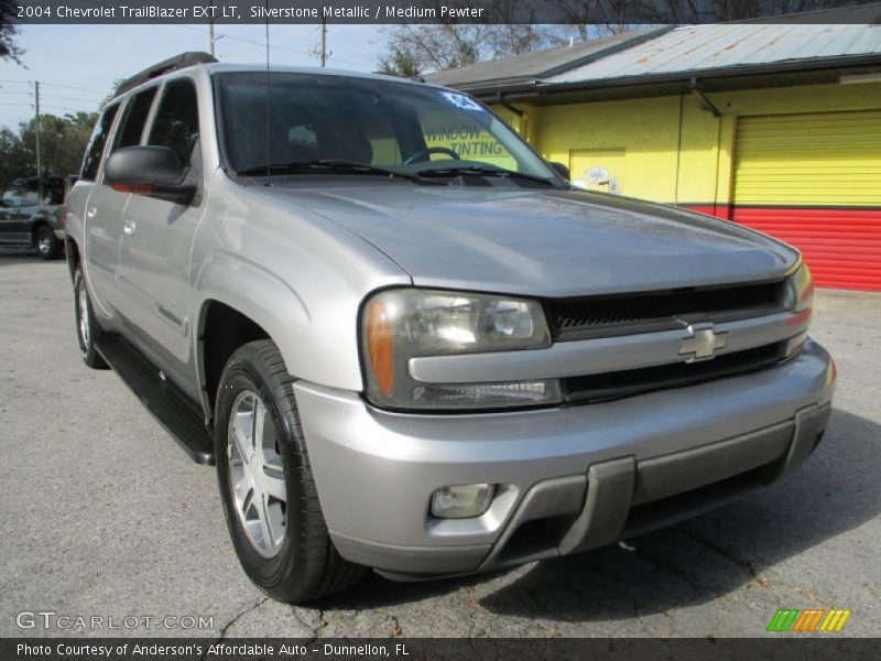 Front 3/4 View of 2004 TrailBlazer EXT LT