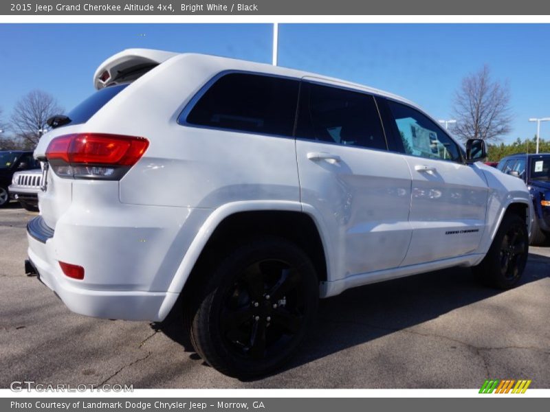 Bright White / Black 2015 Jeep Grand Cherokee Altitude 4x4