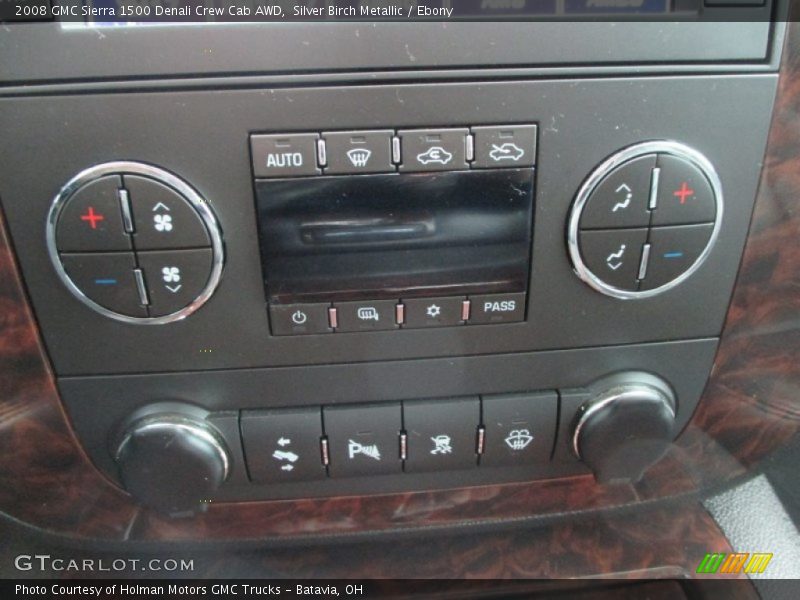 Silver Birch Metallic / Ebony 2008 GMC Sierra 1500 Denali Crew Cab AWD