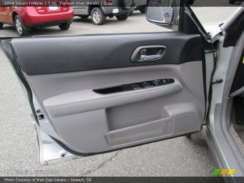 Platinum Silver Metallic / Gray 2004 Subaru Forester 2.5 XS