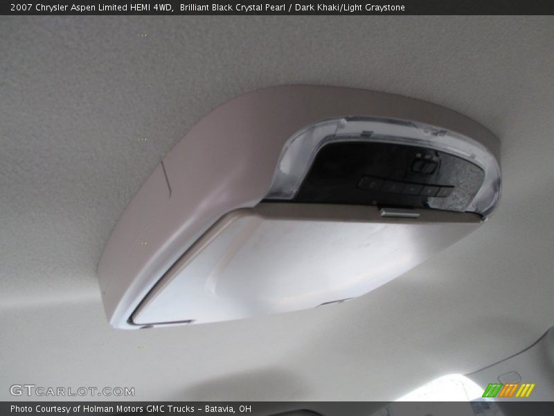 Brilliant Black Crystal Pearl / Dark Khaki/Light Graystone 2007 Chrysler Aspen Limited HEMI 4WD