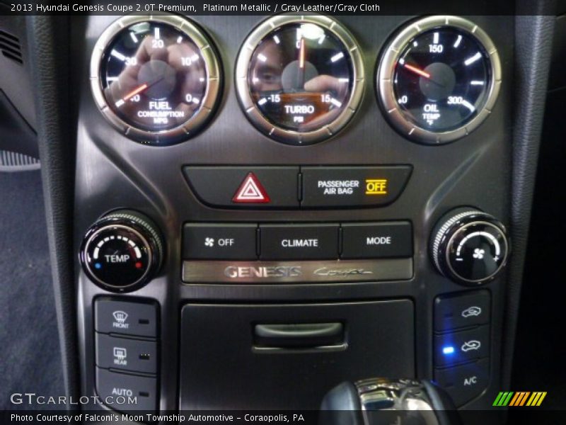 Platinum Metallic / Gray Leather/Gray Cloth 2013 Hyundai Genesis Coupe 2.0T Premium
