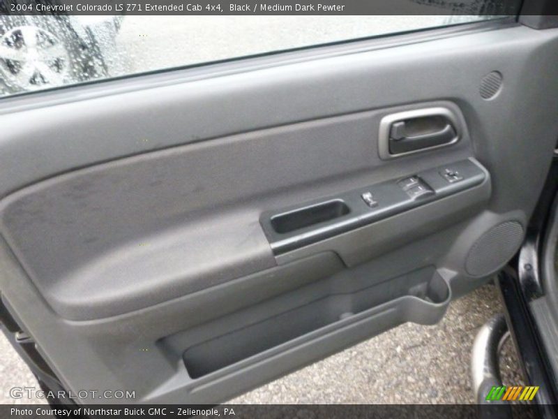 Black / Medium Dark Pewter 2004 Chevrolet Colorado LS Z71 Extended Cab 4x4