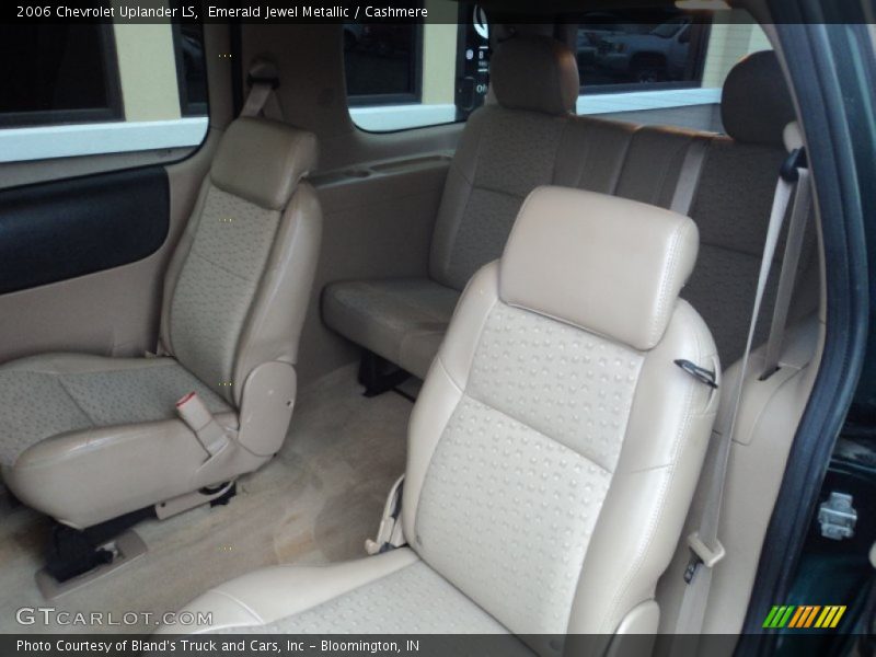 Emerald Jewel Metallic / Cashmere 2006 Chevrolet Uplander LS