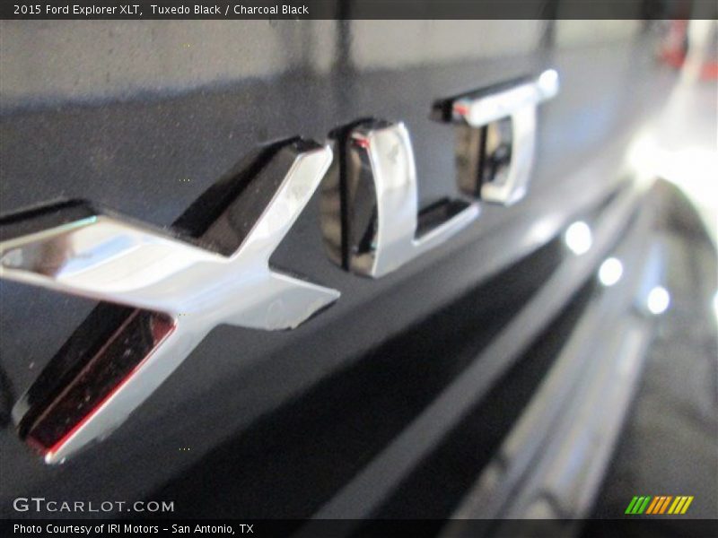 Tuxedo Black / Charcoal Black 2015 Ford Explorer XLT