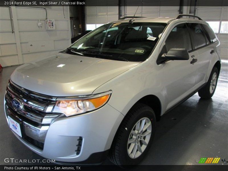 Ingot Silver / Charcoal Black 2014 Ford Edge SE