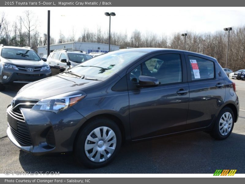 Magnetic Gray Metallic / Black 2015 Toyota Yaris 5-Door L