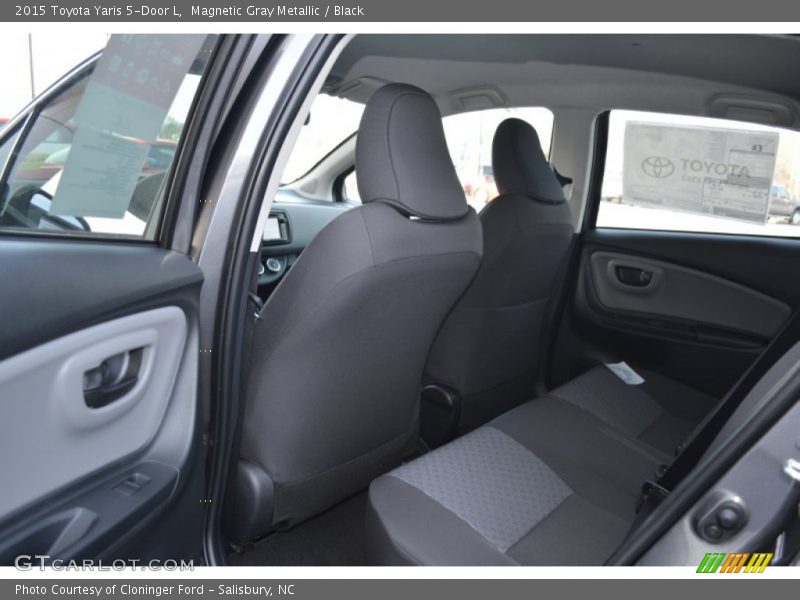 Magnetic Gray Metallic / Black 2015 Toyota Yaris 5-Door L