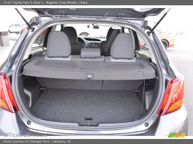 Magnetic Gray Metallic / Black 2015 Toyota Yaris 5-Door L