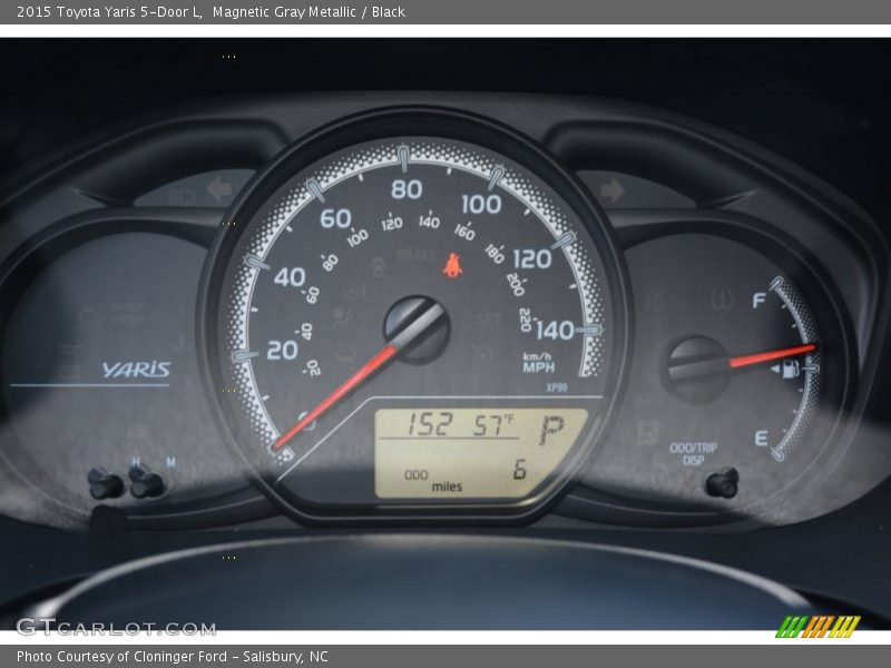 Magnetic Gray Metallic / Black 2015 Toyota Yaris 5-Door L