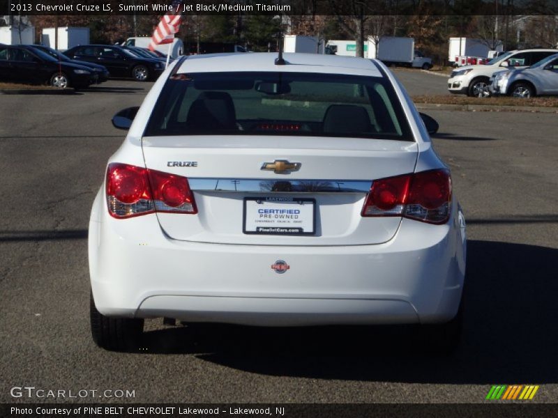 Summit White / Jet Black/Medium Titanium 2013 Chevrolet Cruze LS
