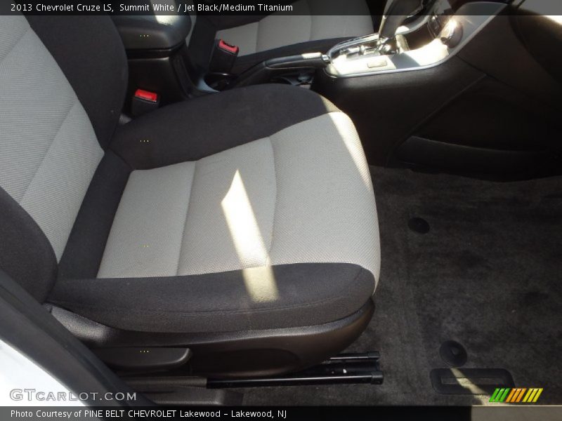 Summit White / Jet Black/Medium Titanium 2013 Chevrolet Cruze LS