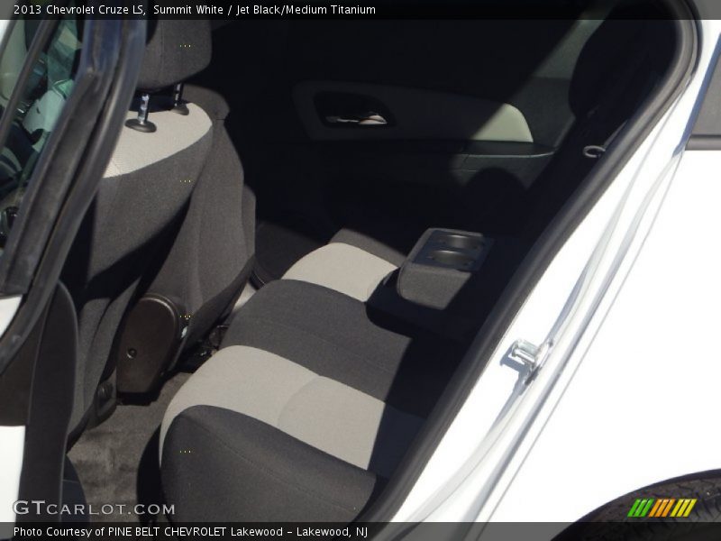 Summit White / Jet Black/Medium Titanium 2013 Chevrolet Cruze LS