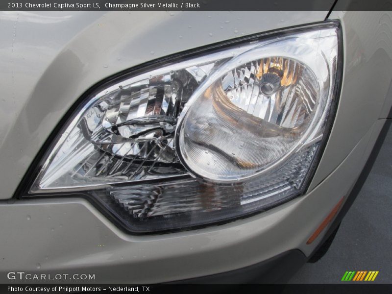 Champagne Silver Metallic / Black 2013 Chevrolet Captiva Sport LS