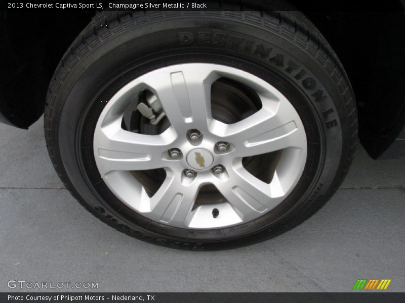 Champagne Silver Metallic / Black 2013 Chevrolet Captiva Sport LS