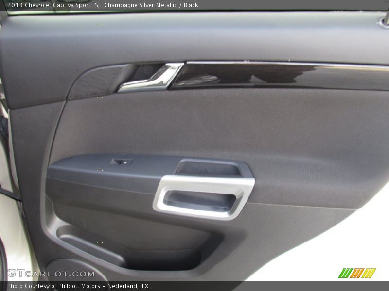 Champagne Silver Metallic / Black 2013 Chevrolet Captiva Sport LS
