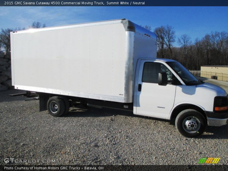  2015 Savana Cutaway 4500 Commercial Moving Truck Summit White