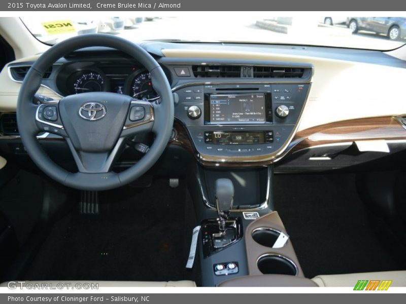 Creme Brulee Mica / Almond 2015 Toyota Avalon Limited