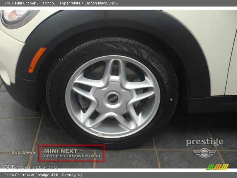 Pepper White / Carbon Black/Black 2007 Mini Cooper S Hardtop