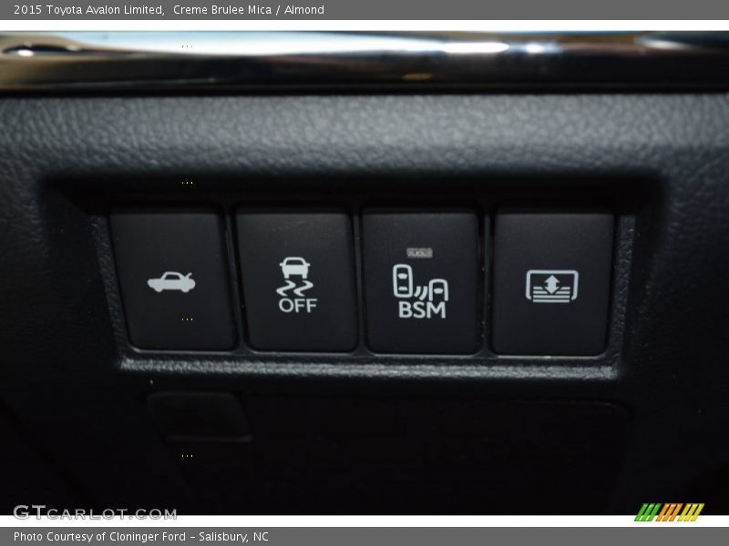 Creme Brulee Mica / Almond 2015 Toyota Avalon Limited