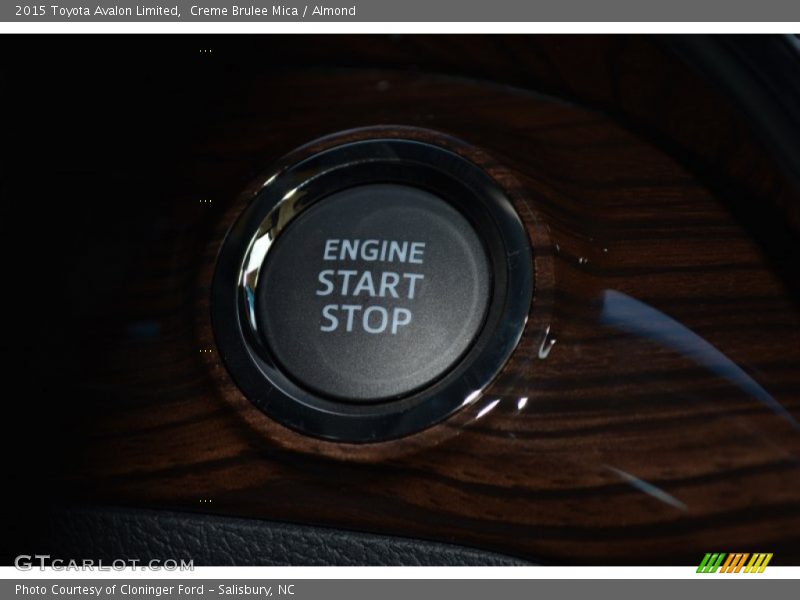 Creme Brulee Mica / Almond 2015 Toyota Avalon Limited